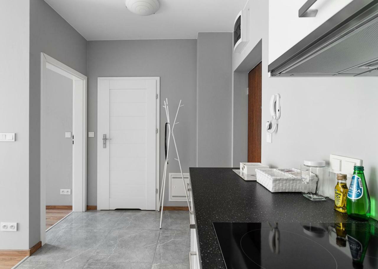 Warszawa-Wlochy Brilliant Apartment Ngoại thất bức ảnh