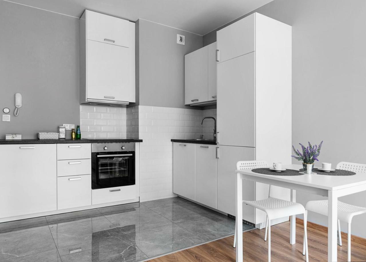 Warszawa-Wlochy Brilliant Apartment Ngoại thất bức ảnh